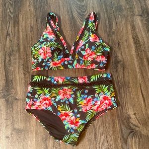 Brand new bikini size medium too big and can’t return.